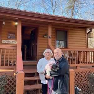 Meet your Posher, Isis